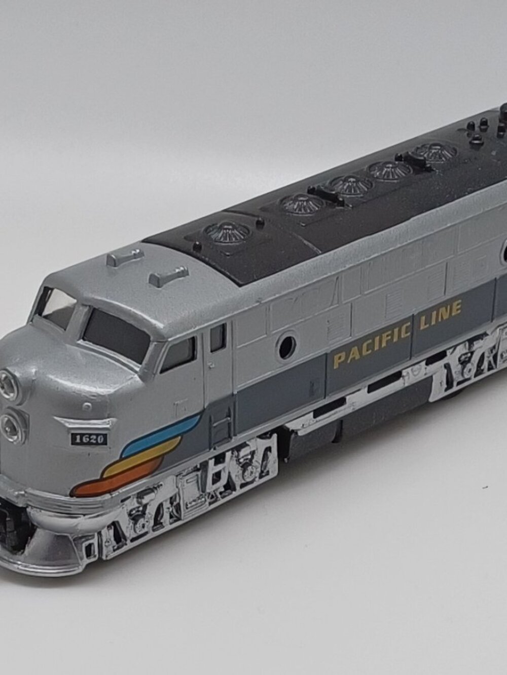 7" Long Classic Locomotive Pullback Action Gray